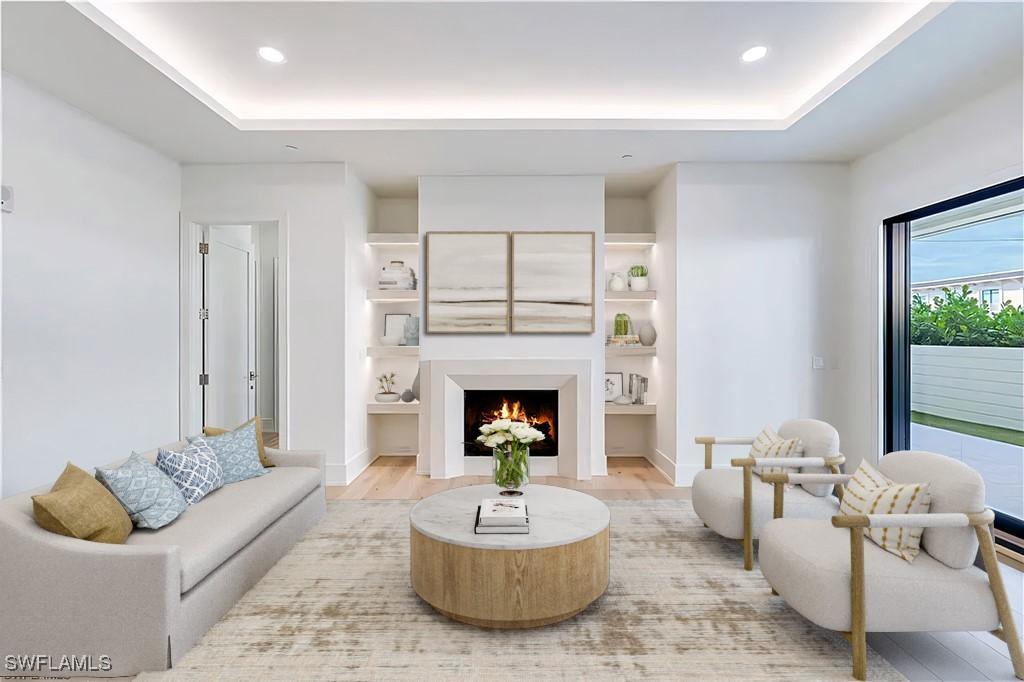 82 9th St. #205, Naples, FL 34102