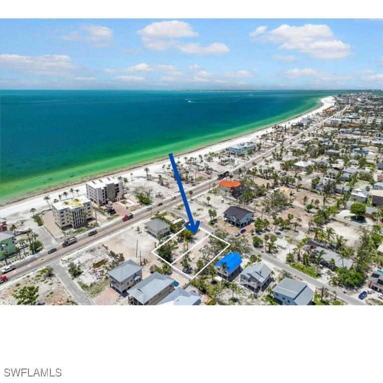 110 Bayview Ave., Fort Myers Beach, FL 33931