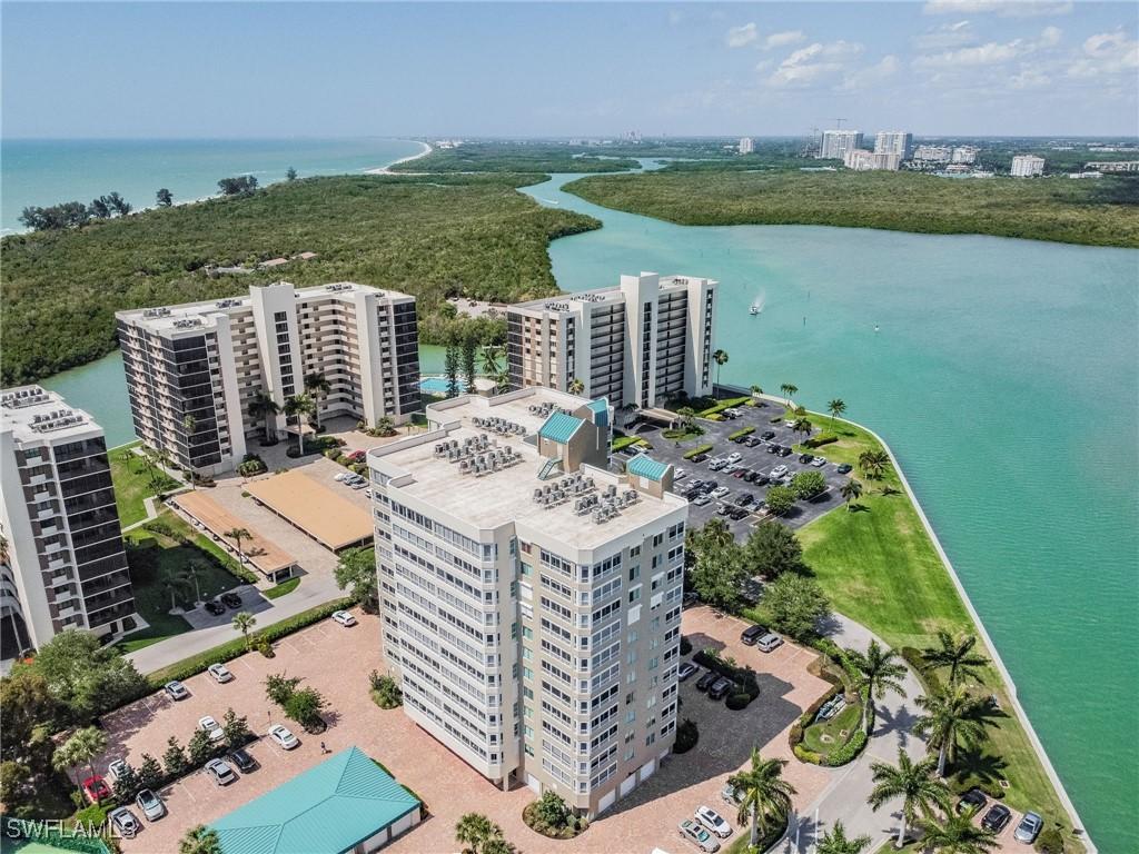 21 Bluebill Ave. #B-303, Naples, FL 34108