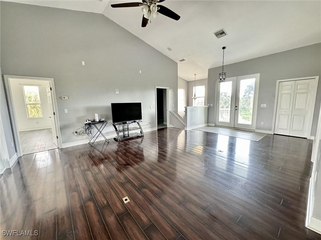 885 39th Ave., Naples, FL 34120