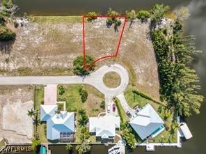 2305 NW 44th Pl., Cape Coral, FL 33993