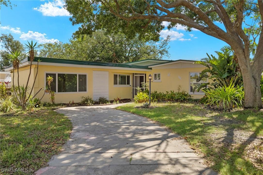 3843 La Palma St., Fort Myers, FL 33901