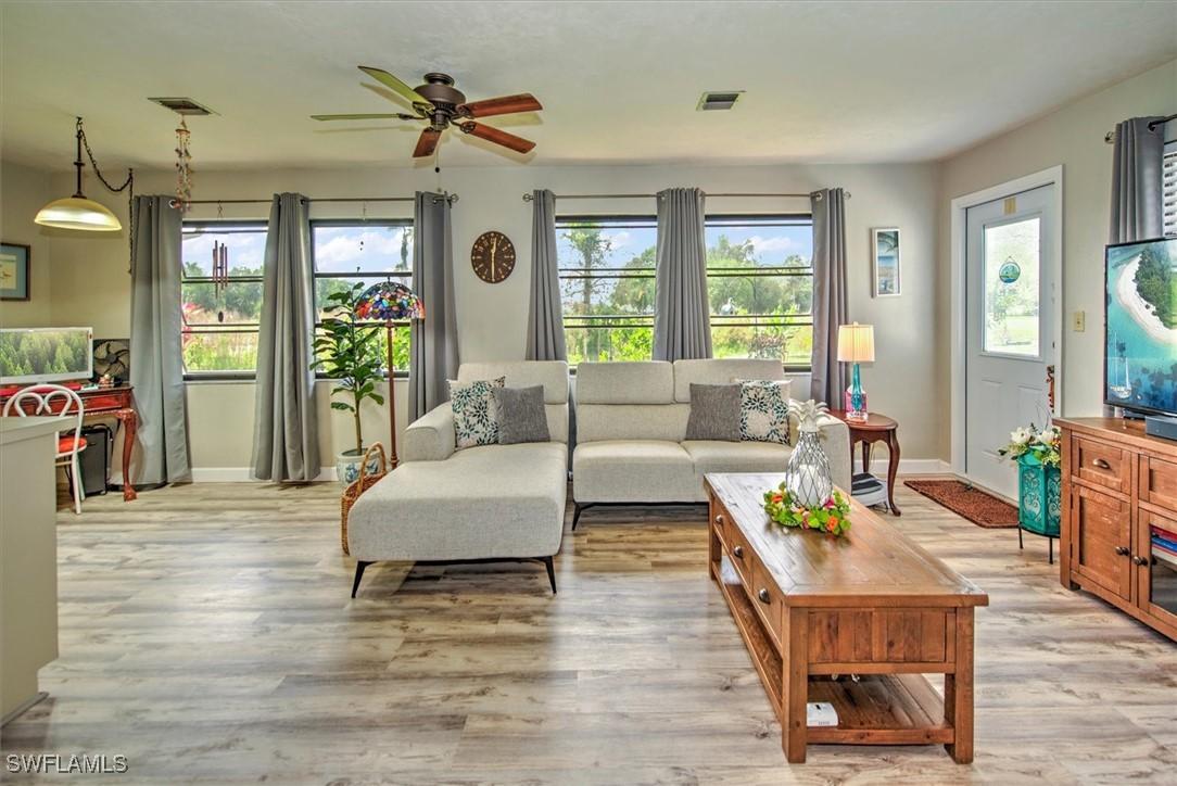 19988 Lake Vista Cir., Lehigh Acres, FL 33936