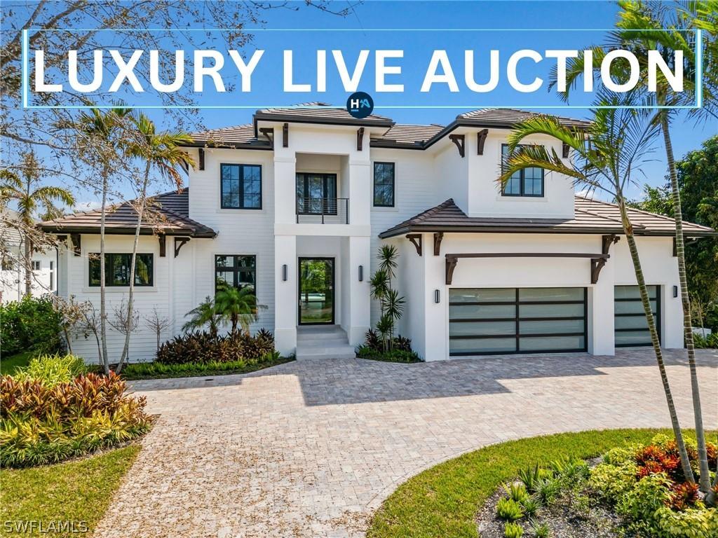 3280 Crayton Rd., Naples, FL 34103