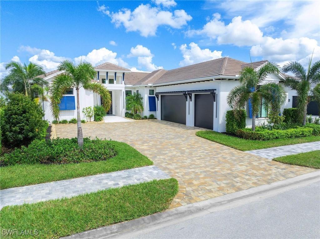 9901 Montiano Dr., Naples, FL 34113