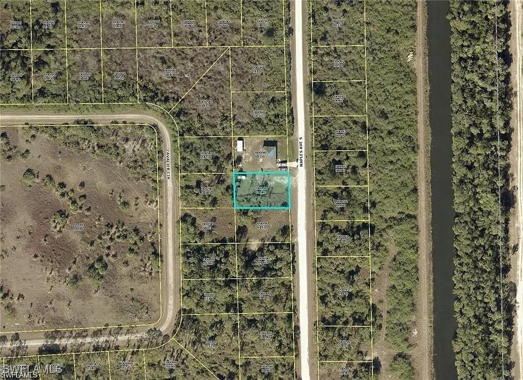 452 Naples Ave., Lehigh Acres, FL 33974
