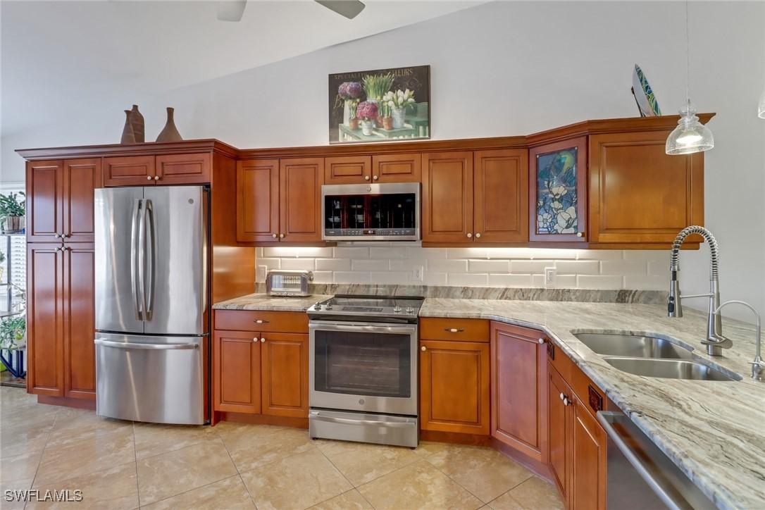 2395 Hidden Lake Dr. #4608, Naples, FL 34112