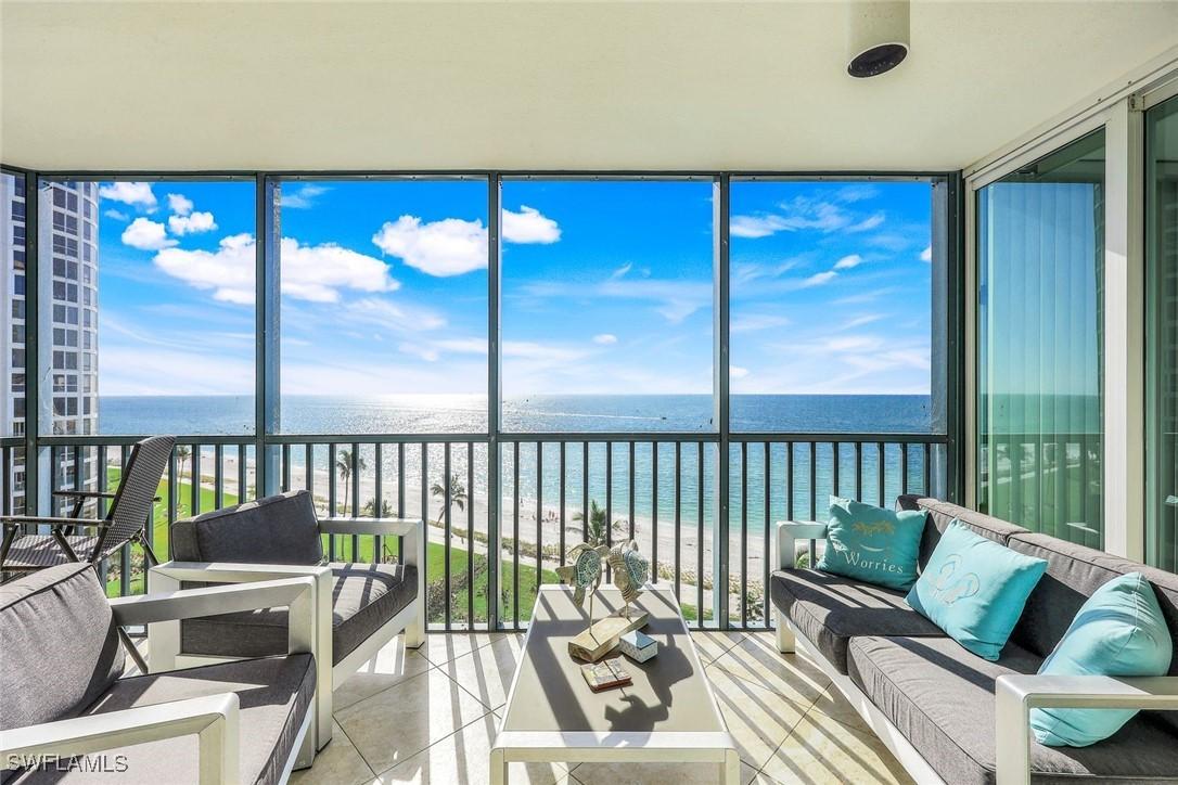 4651 Gulf Shore Blvd. #702, Naples, FL 34103
