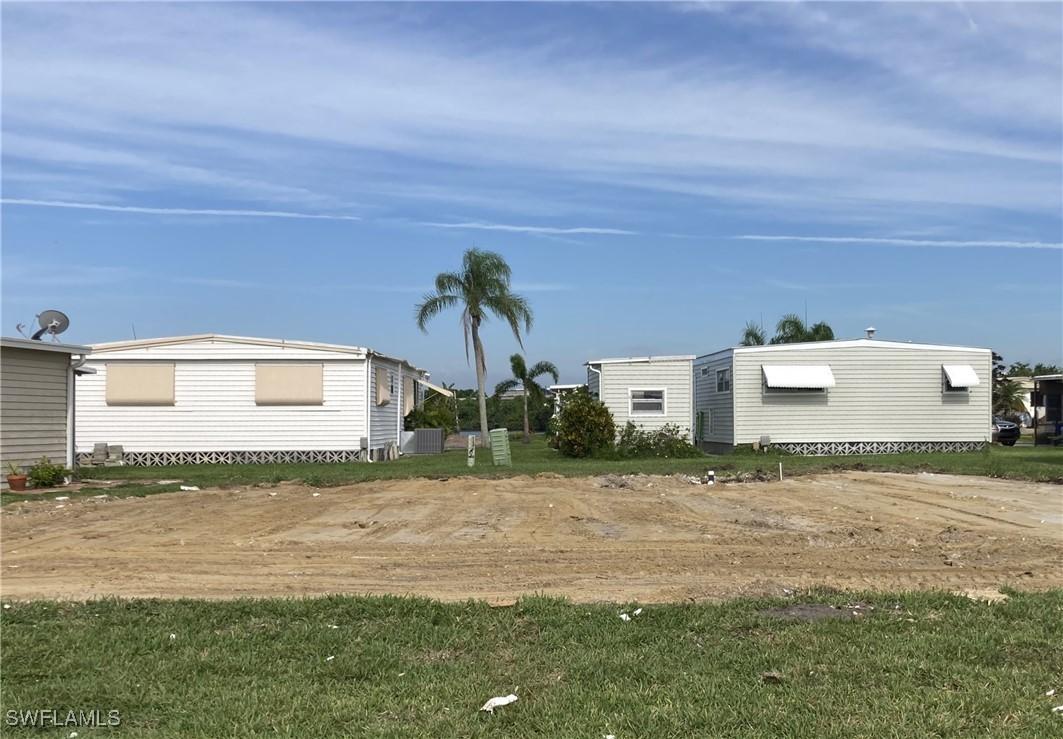 287 Valencia Dr., Fort Myers, FL 33905