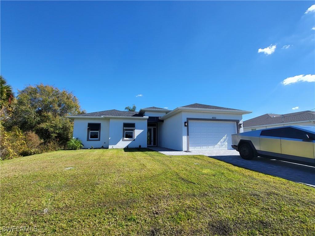 6022 Thrush Ave., Fort Myers, FL 33905