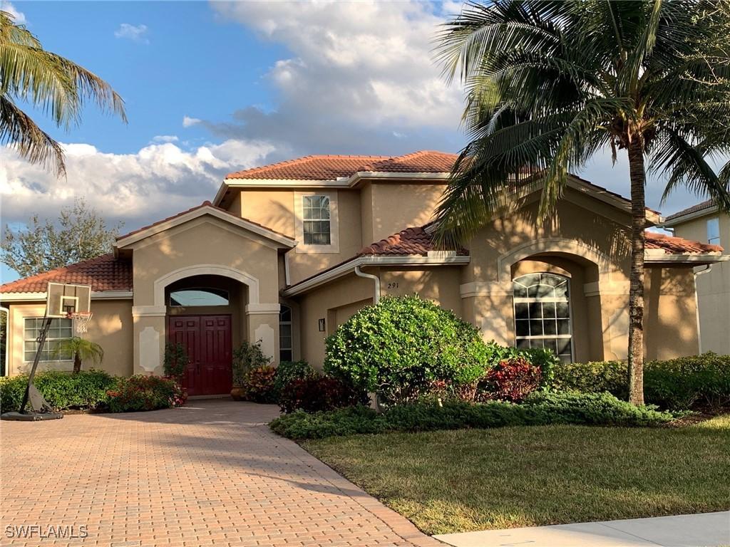 291 Saddlebrook Ln., Naples, FL 34110