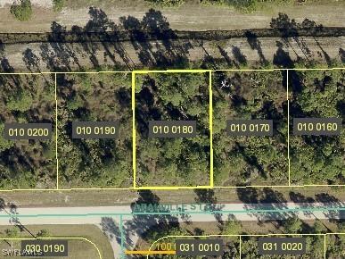 1147 Deauville St., Lehigh Acres, FL 33974