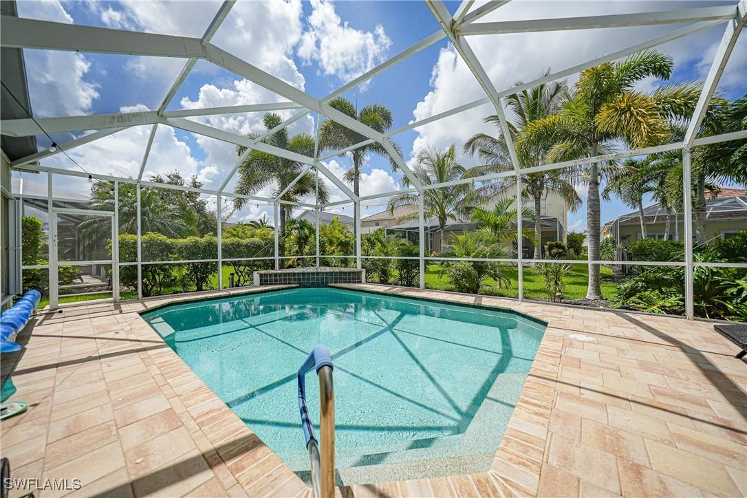 2532 Blackburn Cir., Cape Coral, FL 33991