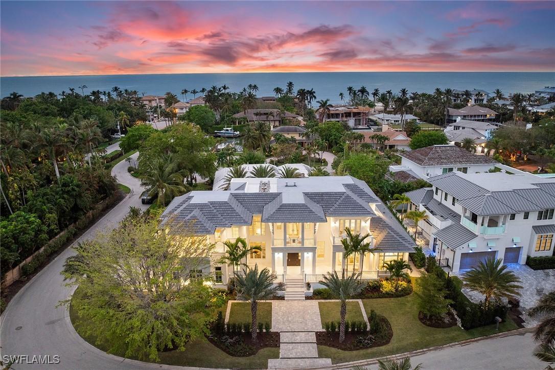 12 Sabre Ln., Naples, FL 34102