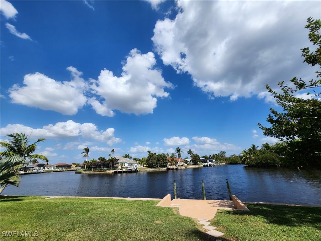 2155 SE 20th Pl., Cape Coral, FL 33990