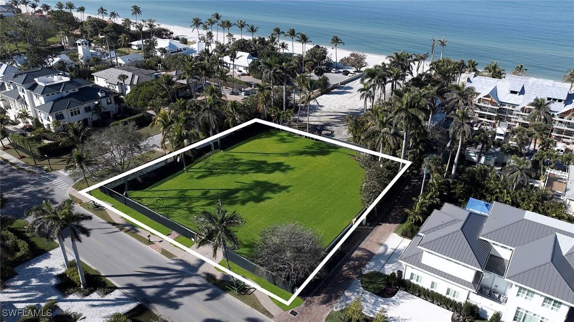 670 Gulf Shore Blvd., Naples, FL 34102