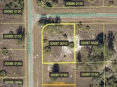 846 Alexander Mclellan St., Lehigh Acres, FL 33974