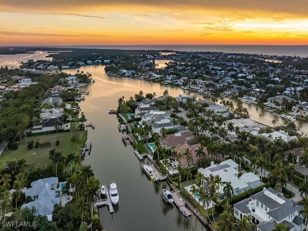 1323 Spyglass Ln., Naples, FL 34102