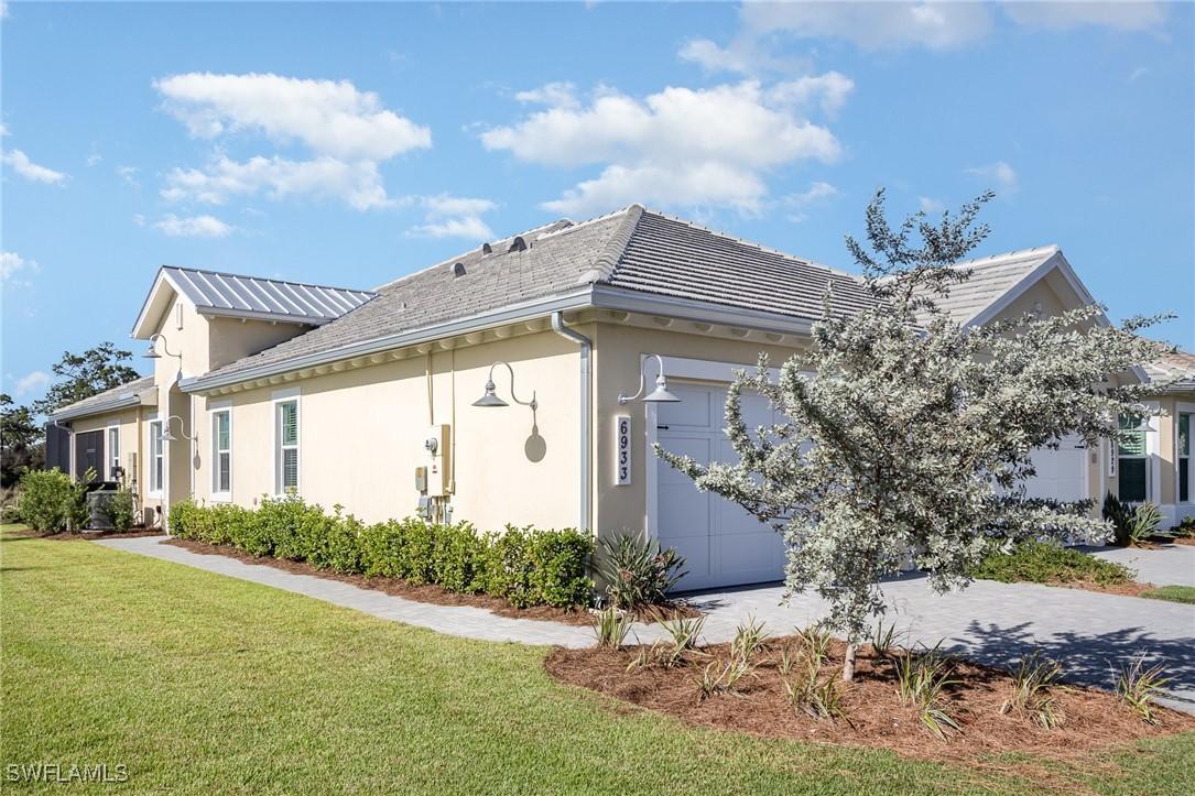 6933 Saona Ct., Naples, FL 34113