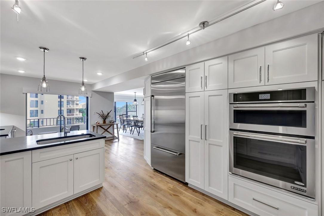 4451 Gulf Shore Blvd. #506, Naples, FL 34103