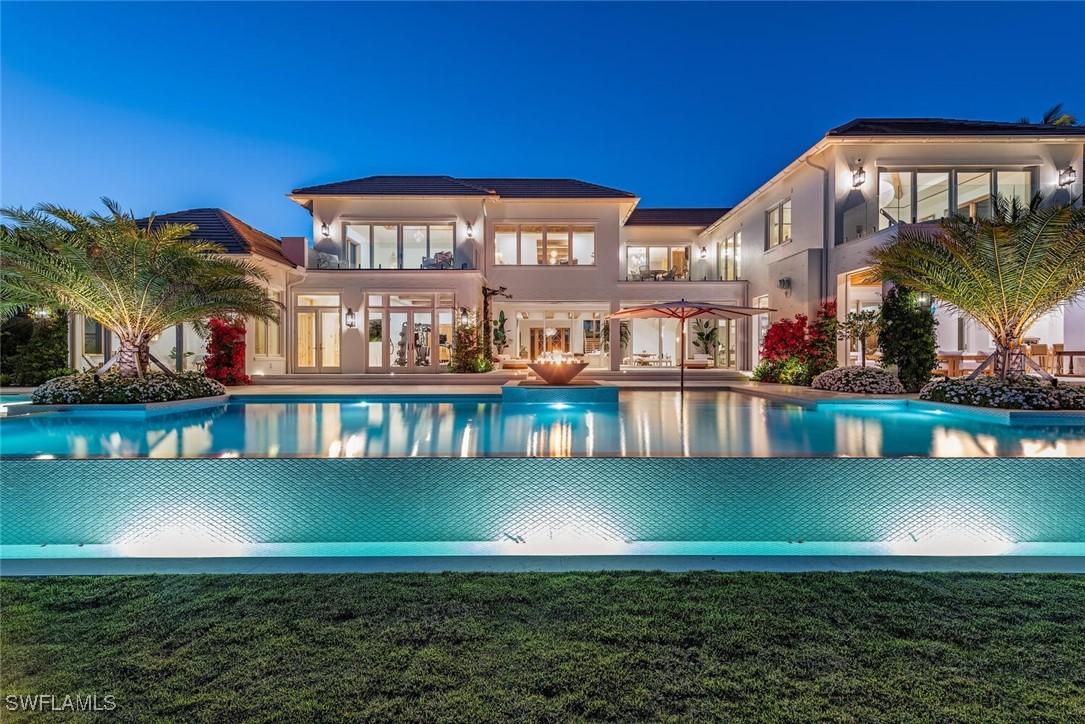 860 Admiralty Parade, Naples, FL 34102