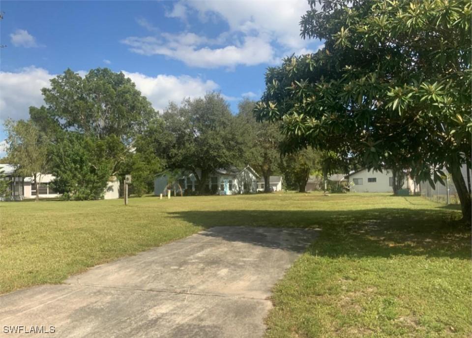 2007 Schooner Dr., Labelle, FL 33935