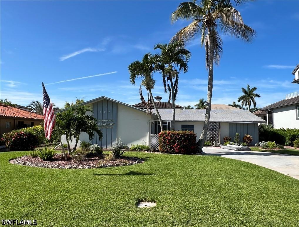 176 Heron Ave., Naples, FL 34108