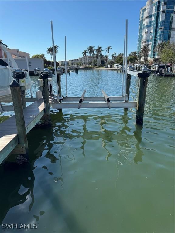 4090 Gulf Shore Blvd., Naples, FL 34103