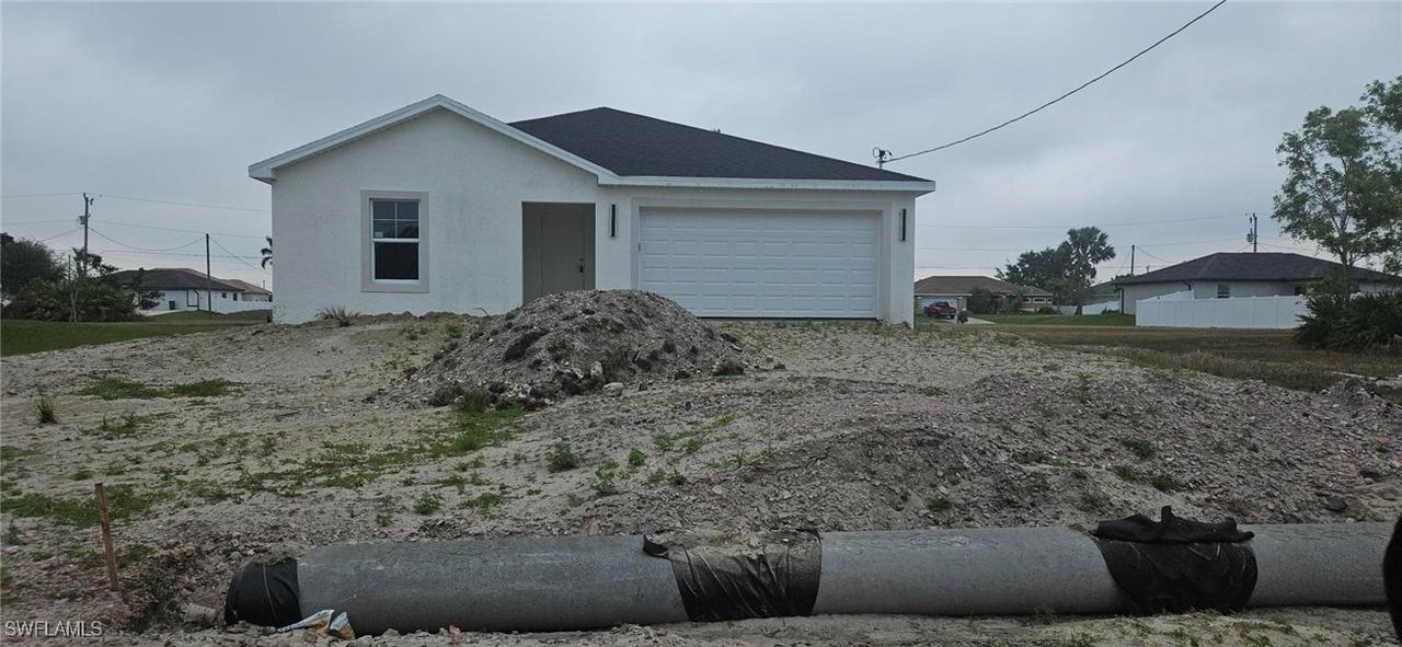 411 NW 18th St., Cape Coral, FL 33993