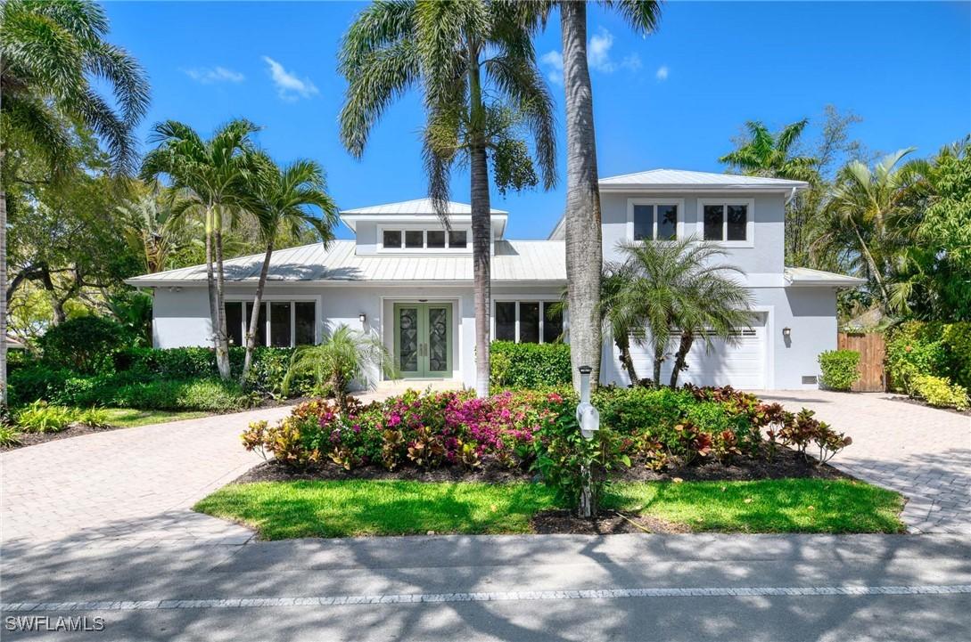 315 6th St., Naples, FL 34102