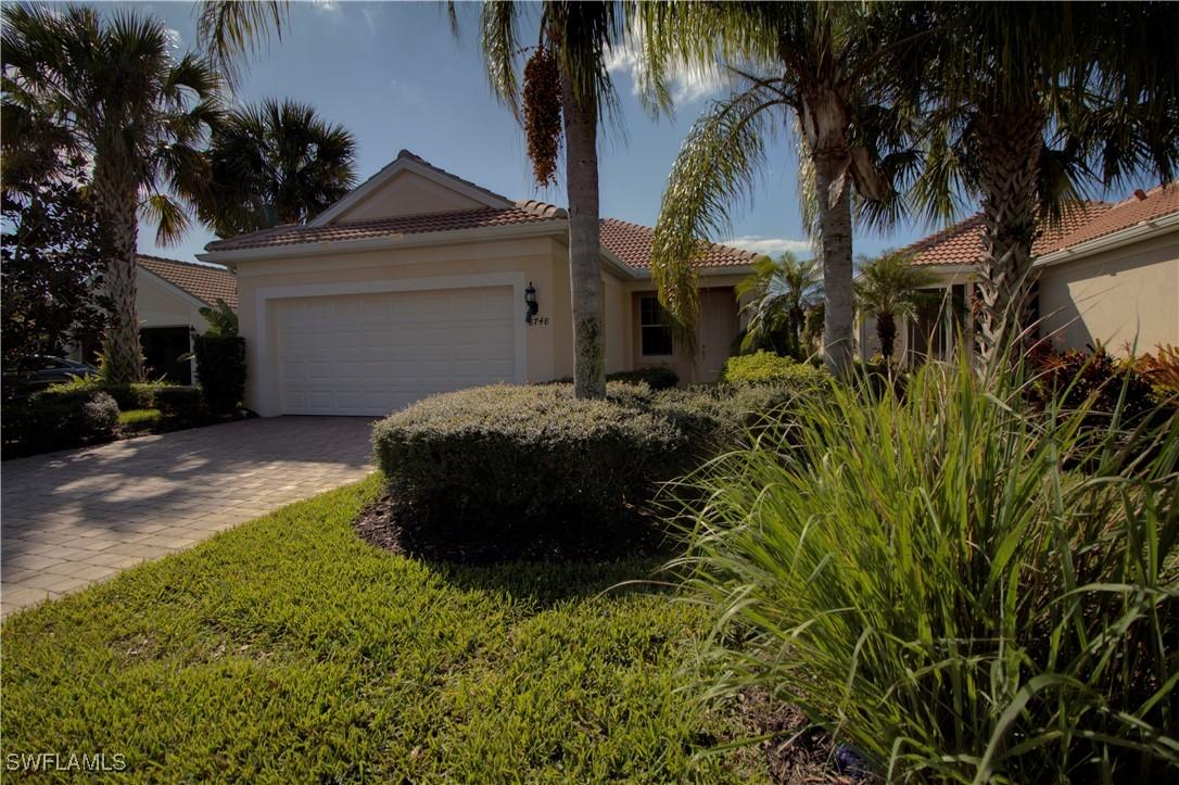 8748 Querce Ct., Naples, FL 34114