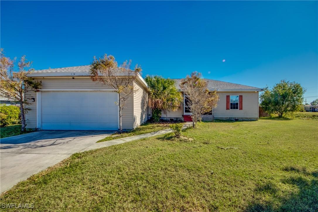 10 Maple Ave., Lehigh Acres, FL 33936
