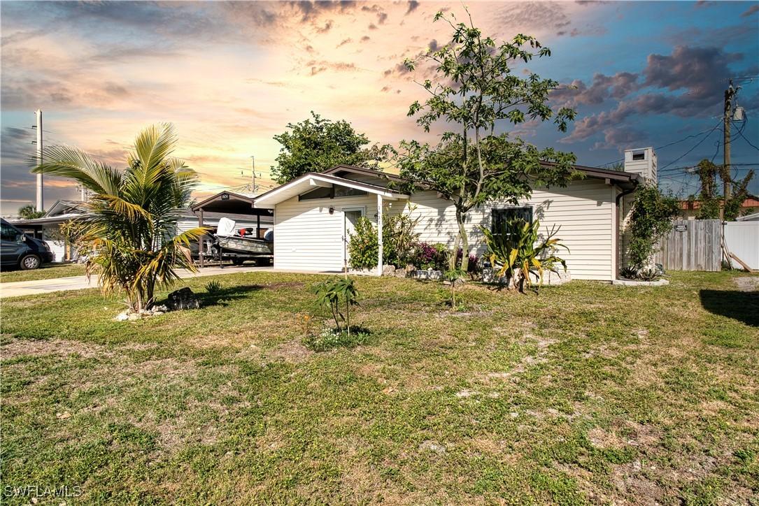 1631 North Dr., Fort Myers, FL 33907