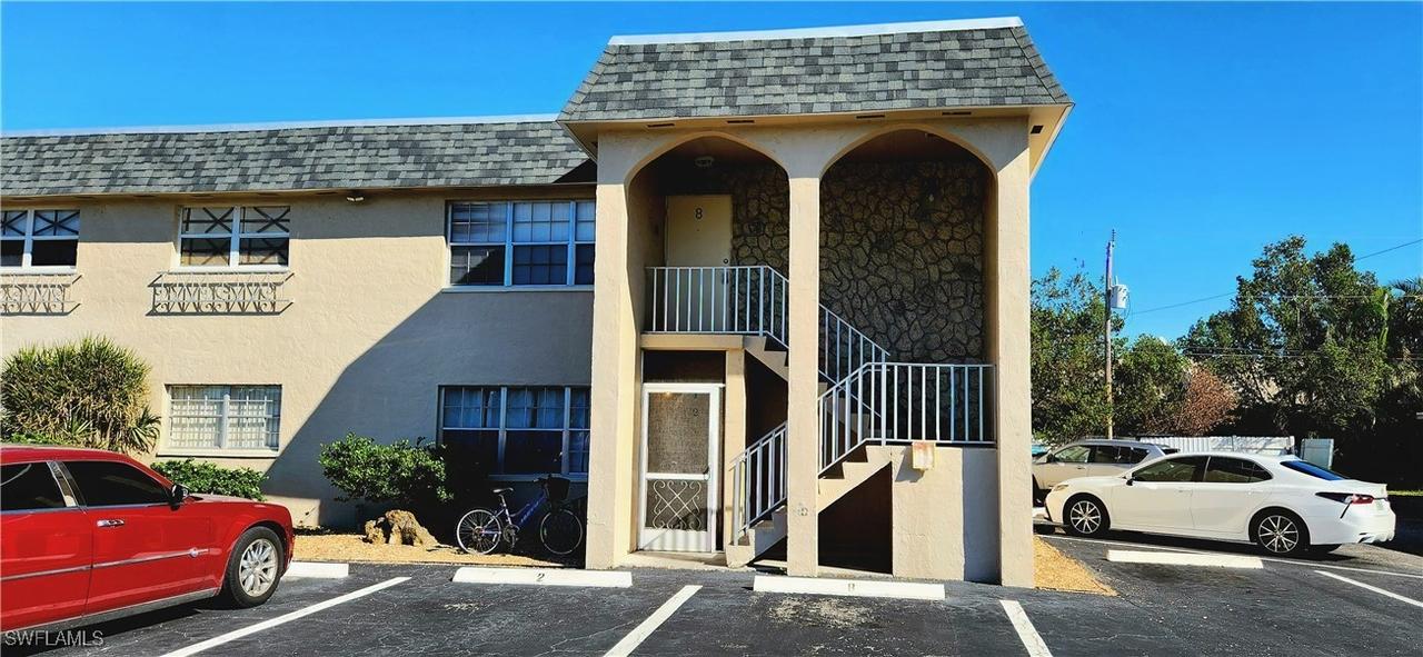 4923 Vincennes Ct. #8, Cape Coral, FL 33904