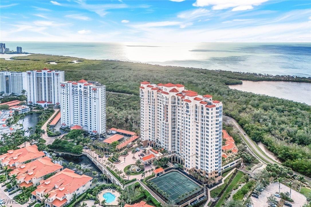 6597 Nicholas Blvd. #306, Naples, FL 34108