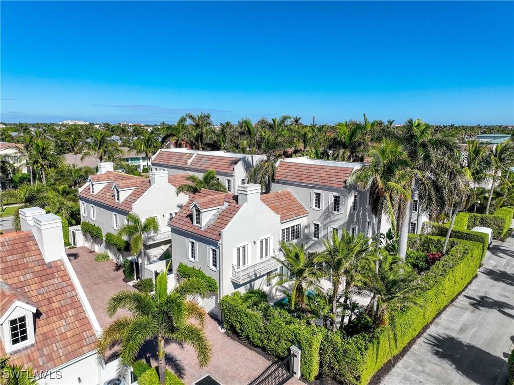 334 8th Ave. #7, Naples, FL 34102