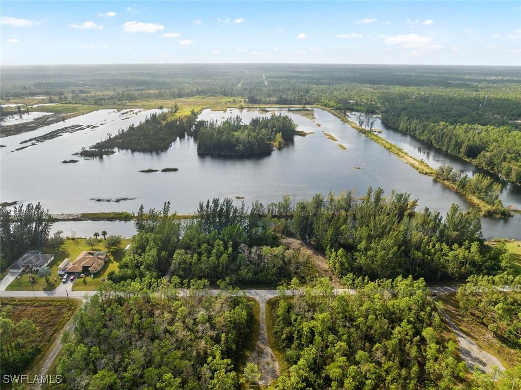 207 Ocean Park Dr., Lehigh Acres, FL 33972