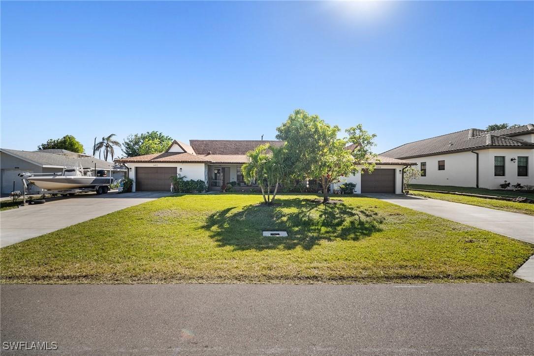 692 108th Ave., Naples, FL 34108