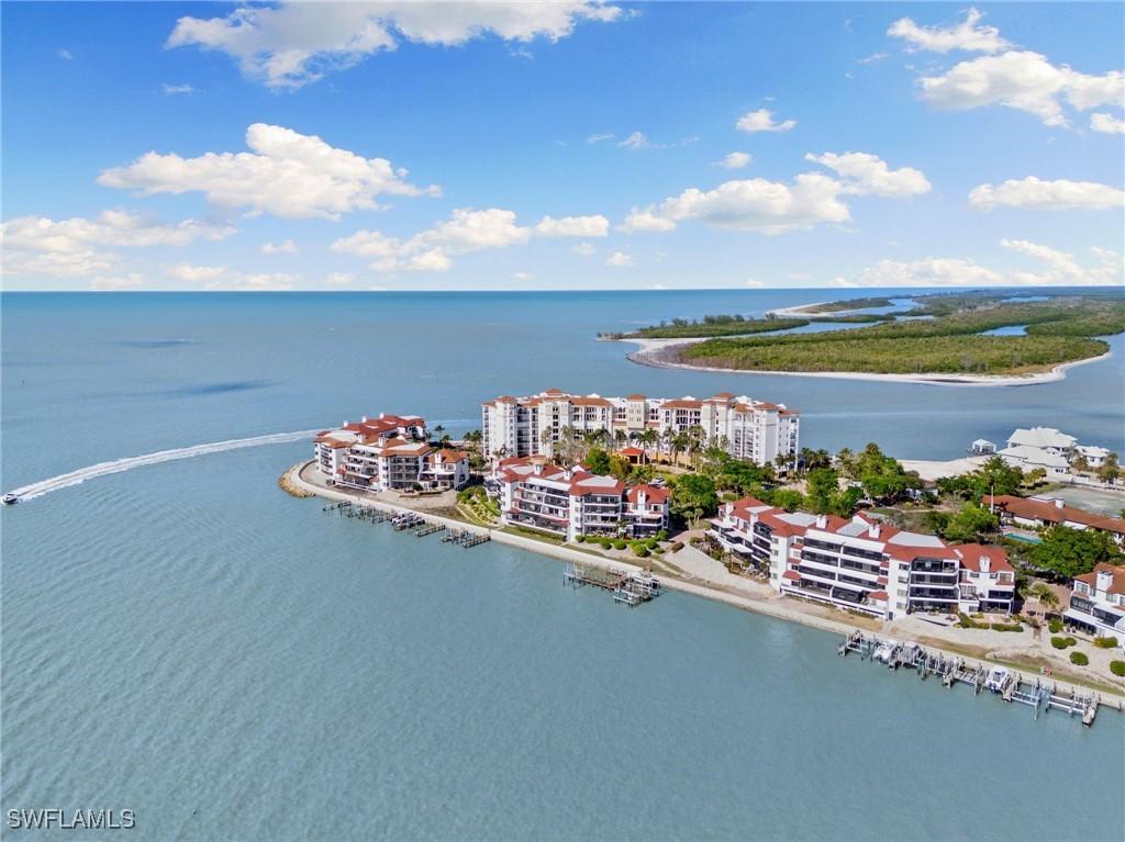 406 La Peninsula Blvd., Naples, FL 34113