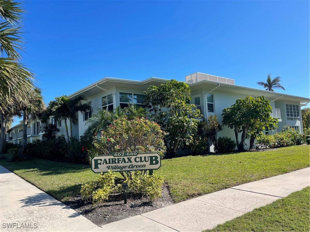 634 12th Ave., Naples, FL 34102