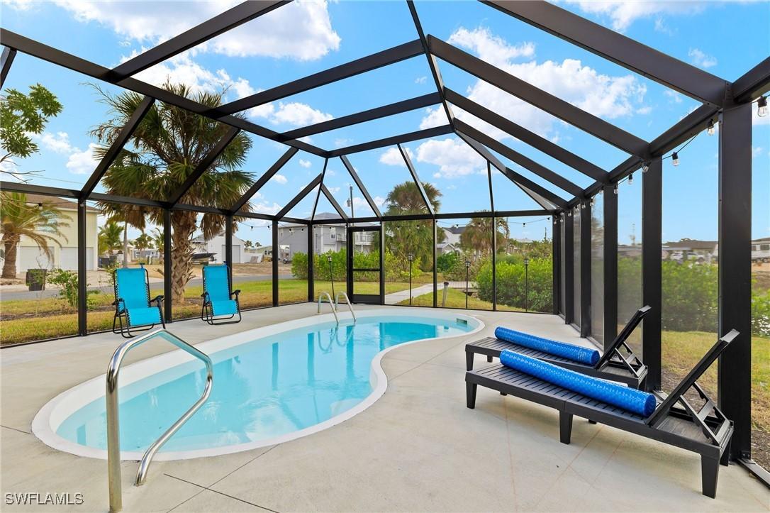 11451 Rebecca Cir., Fort Myers Beach, FL 33931