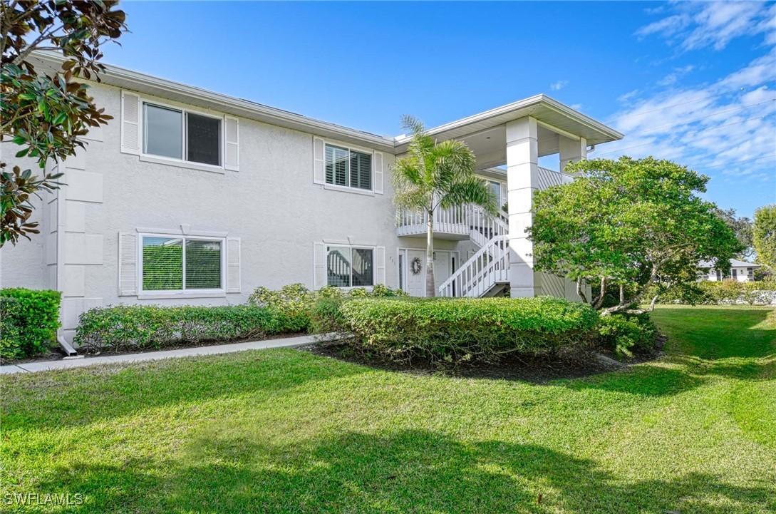 737 Neapolitan Way, Naples, FL 34103