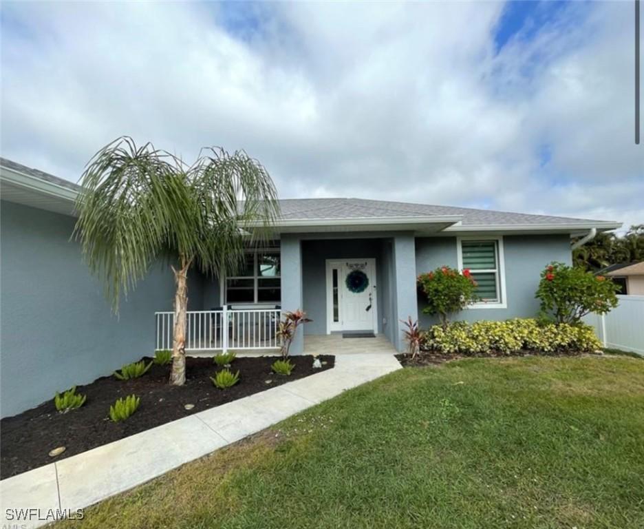 8153 Harrisburg Dr., Fort Myers, FL 33967