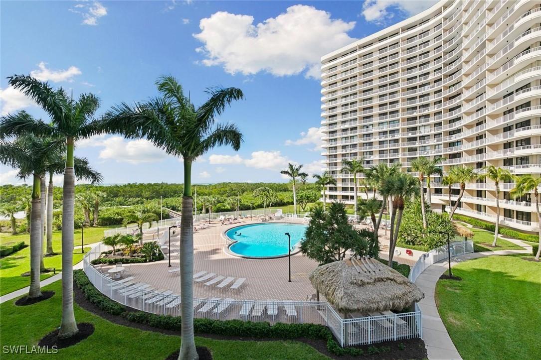 380 Seaview Ct. #303, Marco Island, FL 34145