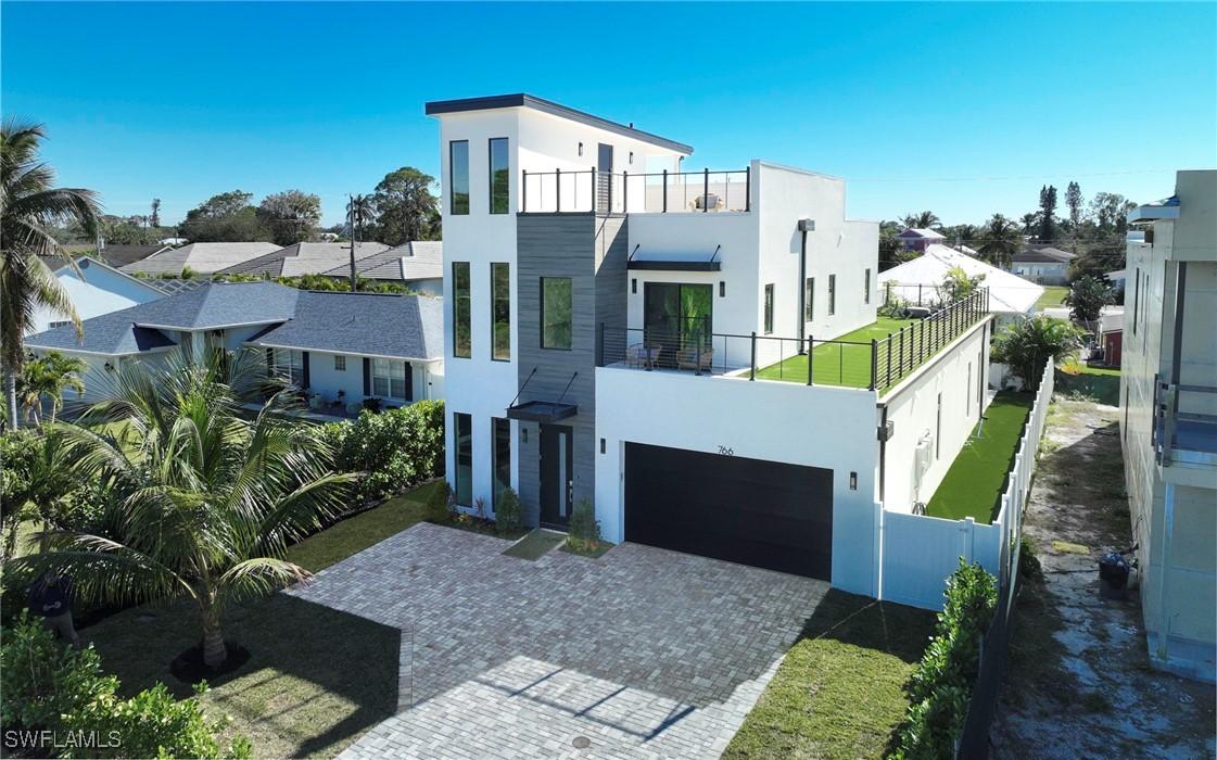 766 111th Ave., Naples, FL 34108