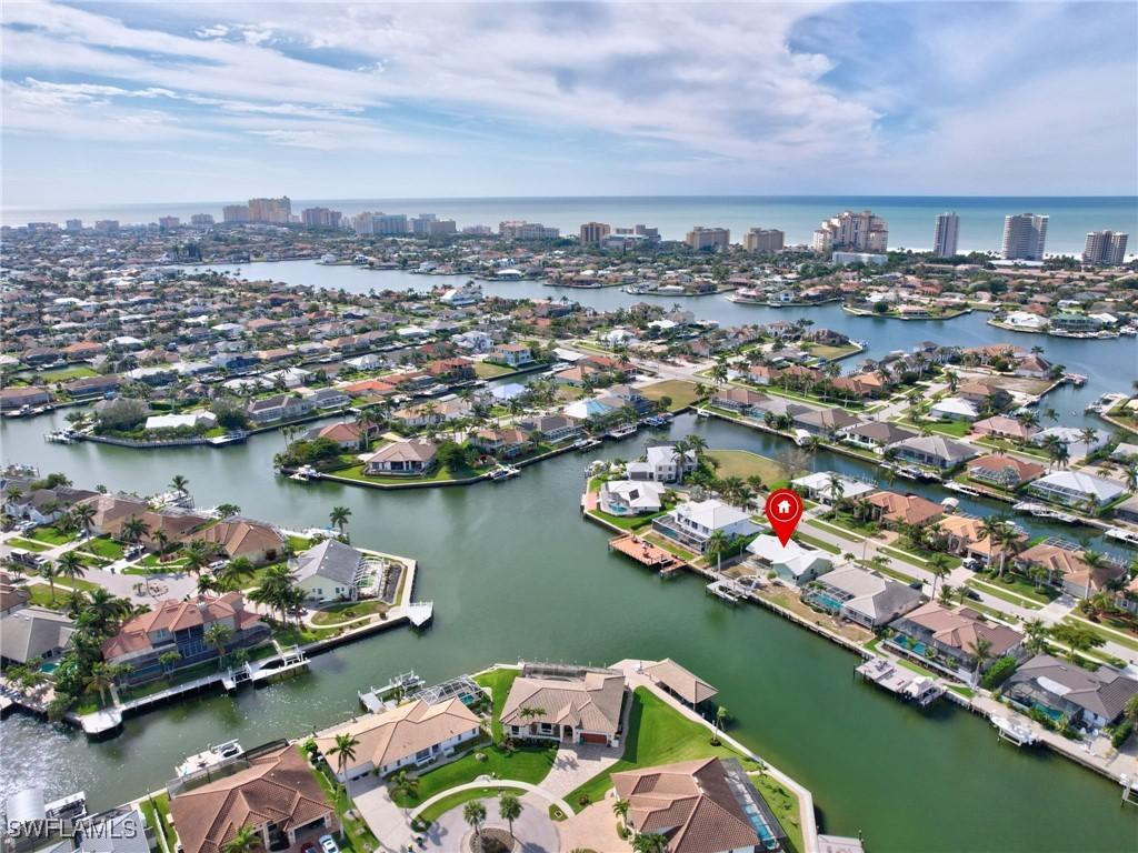 61 Hickory Ct., Marco Island, FL 34145
