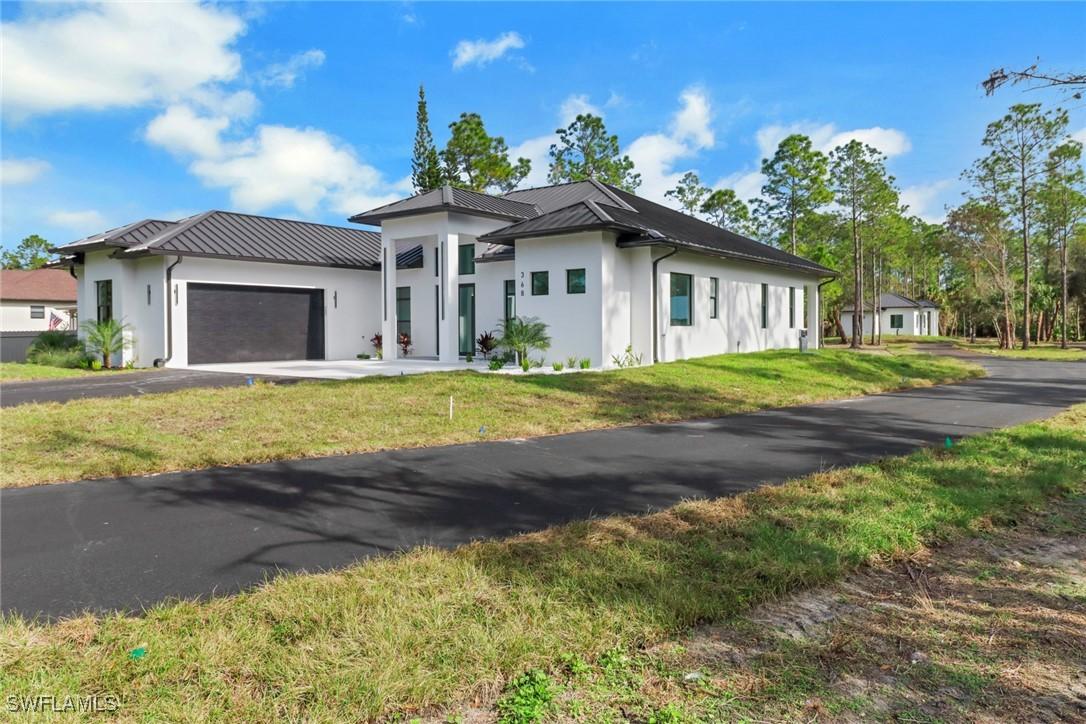 368 14th St., Naples, FL 34117