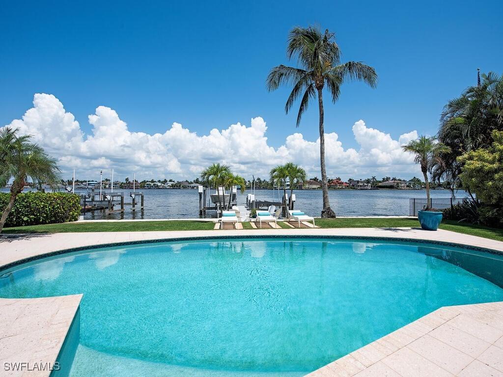 2143 Marina Dr., Naples, FL 34102