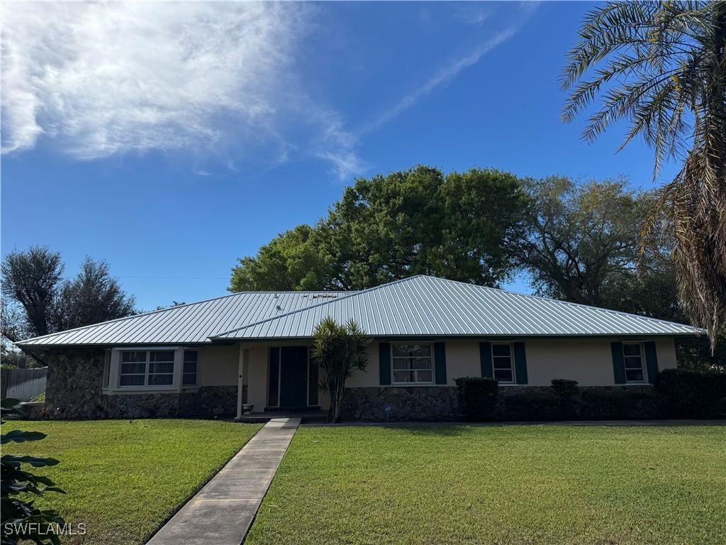 230 W Del Monte Ave., Clewiston, FL 33440