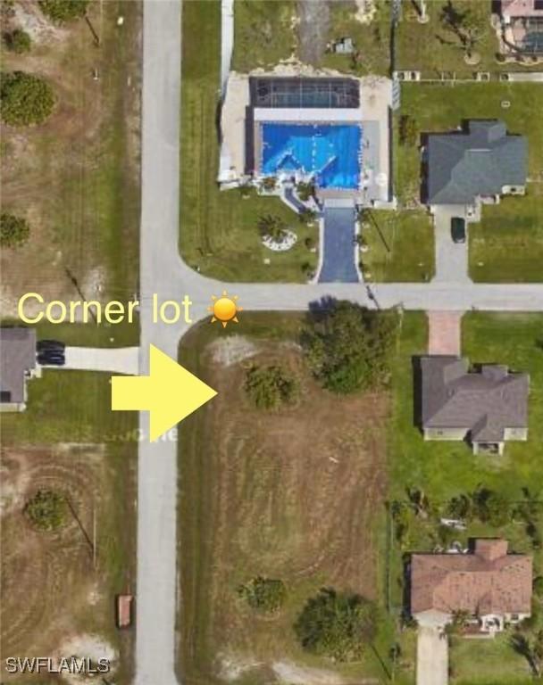 426 NW 18th Ter., Cape Coral, FL 33993